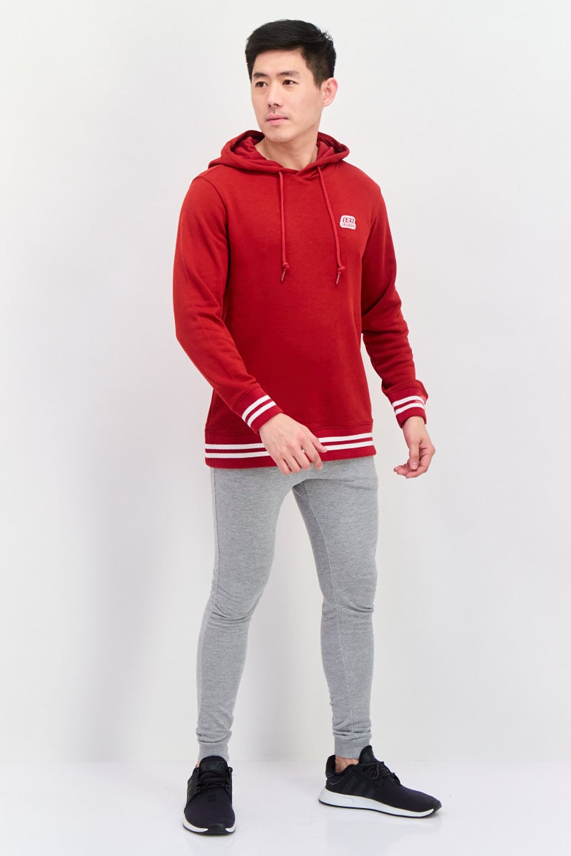 SKECHERS سويت شيرت رياضي للرجال بأكمام طويلة مناسب للخارج، أحمر - Image 2